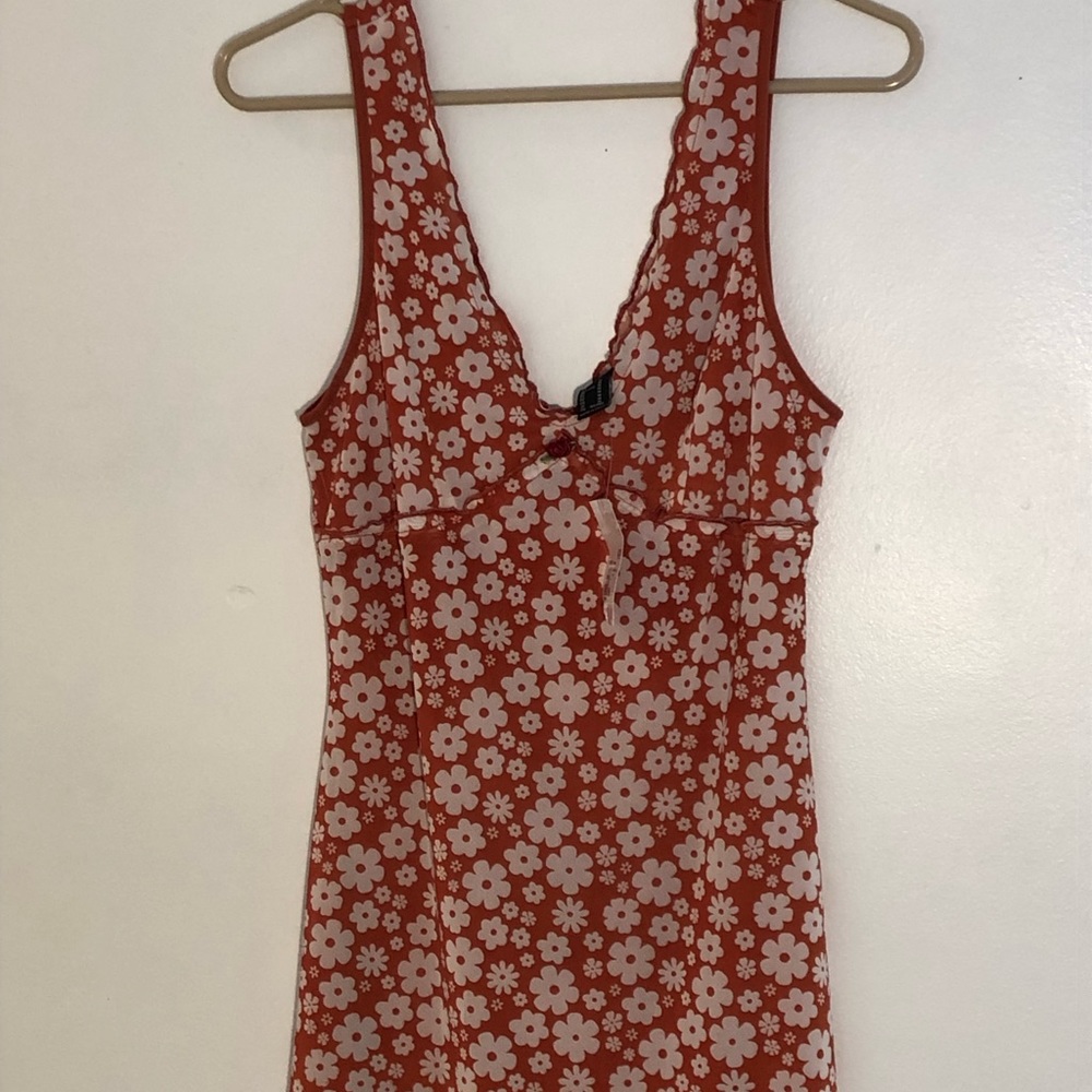 Cute little new with tags dress from Forever 21.